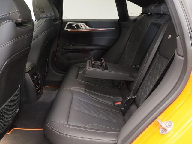 B4 グランクーペ ニコル別注 日本特別仕様 認定中古車 1年保証 Nicole別注日本特別仕様 ガラスサンルーフ レザーシート 20インチAW アクティブクルーズコントロール スイッチトロニック レーザーライト 全周囲カメラ 衝突軽減 車線逸脱(15枚目)