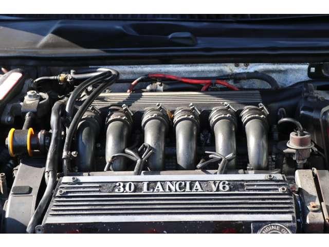テーマ ３．０　Ｖ６　ＬＳ　Ｔベルト交換済／前席レザーシート／純正ＡＷ（29枚目）