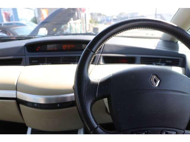 アヴァンタイム ベースグレード　レザー内装　グラスサンルーフ　マトラ社ボディー　純正アルミホイール　走行　４８　９７５Ｋｍ（6枚目）