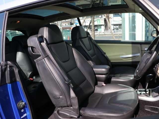 アヴァンタイム ベースグレード　レザー内装　グラスサンルーフ　マトラ社ボディー　純正アルミホイール　走行　４８　９７５Ｋｍ（26枚目）