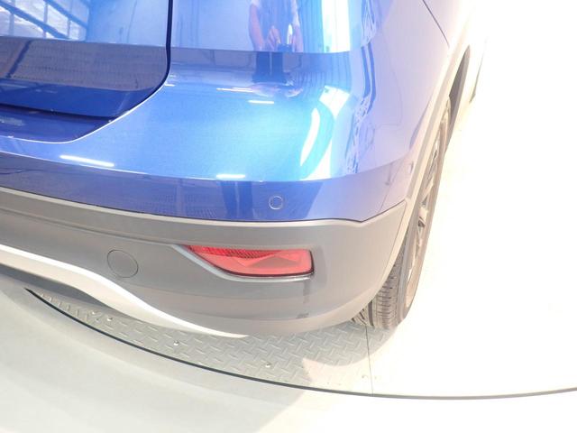 Ｔ－クロス ＴＳＩ　１ｓｔ　アダプティブクルーズＣ　電動格納ミラー　ＢＴオーディオ　ＬＫＡ　ＥＴＣ車載器　ＬＥＤヘッドランプ　ナビ　ワンオーナー車　スマートキ－　ルーフレール　横滑り防止装置　メモリーナビ　パワーステアリング（17枚目）