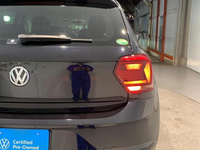 ポロ TSIハイライン キーレスアクセス レーダークルーズ エアコン アルミホイール スマートキー ナビTV 盗難防止 記録簿 ETC2.0 ABS 横滑り防止装置 エアバッグ 助手席エアバッグ メモリーナビ(15枚目)