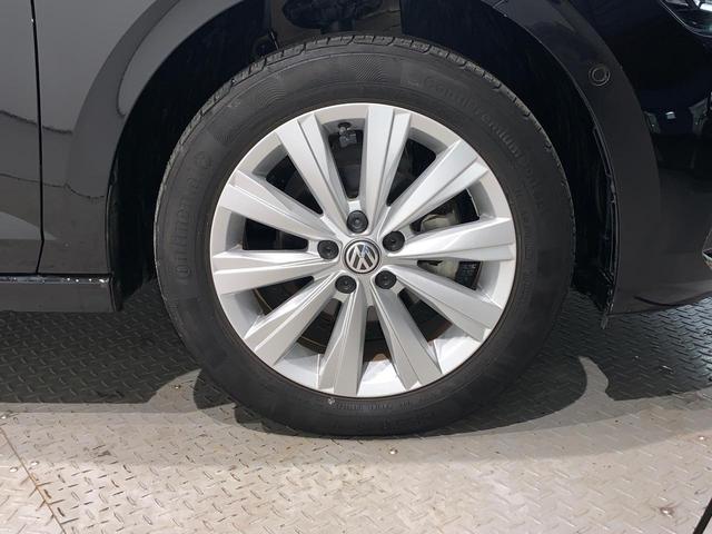 ポロ TSIハイライン キーレスアクセス レーダークルーズ エアコン アルミホイール スマートキー ナビTV 盗難防止 記録簿 ETC2.0 ABS 横滑り防止装置 エアバッグ 助手席エアバッグ メモリーナビ(16枚目)