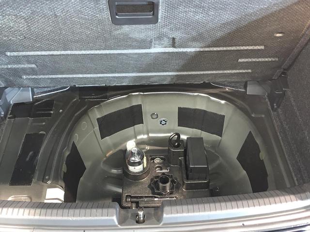 ポロ TSIハイライン キーレスアクセス レーダークルーズ エアコン アルミホイール スマートキー ナビTV 盗難防止 記録簿 ETC2.0 ABS 横滑り防止装置 エアバッグ 助手席エアバッグ メモリーナビ(35枚目)