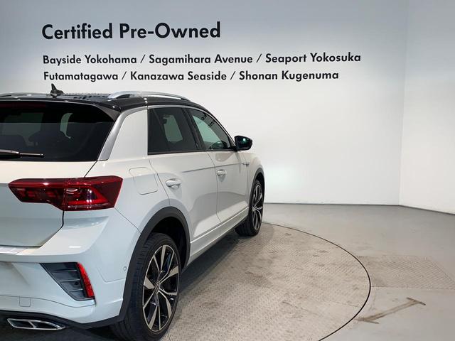 Ｔ－ロック ＴＤＩ　Ｒライン　横滑り防止　本革シート　ワンオーナ　スマートエントリー　クルコン　盗難防止　ＡＢＳ　エアコン　エアバッグ　パワーステアリング　パワーウィンドウ　記録簿　シートヒーター　アルミホイール　サイドエアバッグ（17枚目）