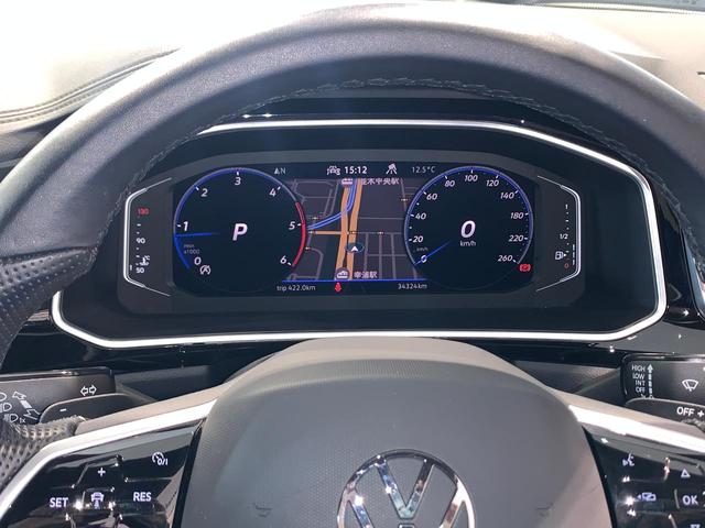 Ｔ－ロック ＴＤＩ　Ｒライン　横滑り防止　本革シート　ワンオーナ　スマートエントリー　クルコン　盗難防止　ＡＢＳ　エアコン　エアバッグ　パワーステアリング　パワーウィンドウ　記録簿　シートヒーター　アルミホイール　サイドエアバッグ（22枚目）