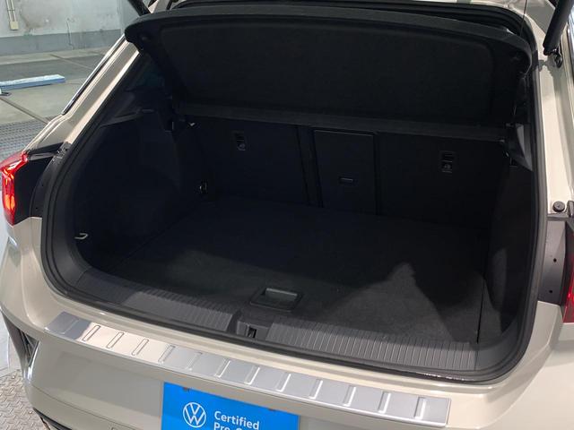 Ｔ－ロック ＴＤＩ　Ｒライン　横滑り防止　本革シート　ワンオーナ　スマートエントリー　クルコン　盗難防止　ＡＢＳ　エアコン　エアバッグ　パワーステアリング　パワーウィンドウ　記録簿　シートヒーター　アルミホイール　サイドエアバッグ（43枚目）