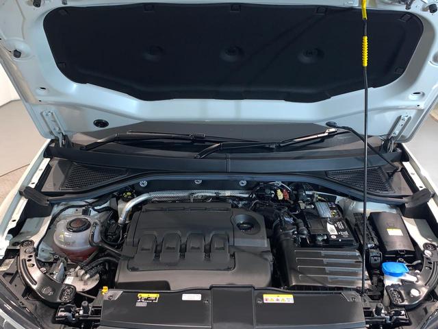 Ｔ－ロック ＴＤＩ　Ｒライン　横滑り防止　本革シート　ワンオーナ　スマートエントリー　クルコン　盗難防止　ＡＢＳ　エアコン　エアバッグ　パワーステアリング　パワーウィンドウ　記録簿　シートヒーター　アルミホイール　サイドエアバッグ（46枚目）