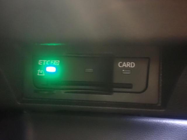 グローブＢＯＸ内にビルトインタイプＥＴＣ（ＤＳＲＣ）を装備！！