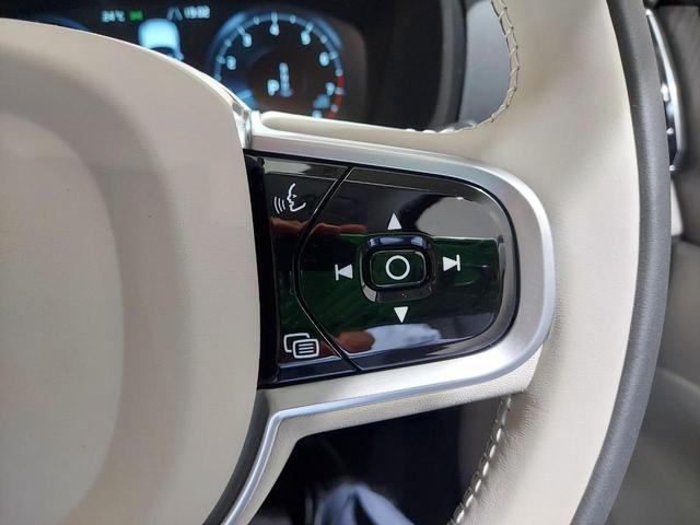 B6 AWD インスクリプション 9インチタッチスクリーンナビ 360℃アラウンドビューモニター メモリー機能付きベージュレザーシート&ヒーター&クーラー アダクティブクルーズ ハーマンカードンスピーカー(24枚目)