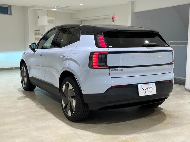 ＥＸ３０ ウルトラシングルモーター　エクステンデッドレンジ　３６０度カメラ　Ｇｏｏｇｌｅナビ　パノラマルーフ　代車　試乗車（11枚目）
