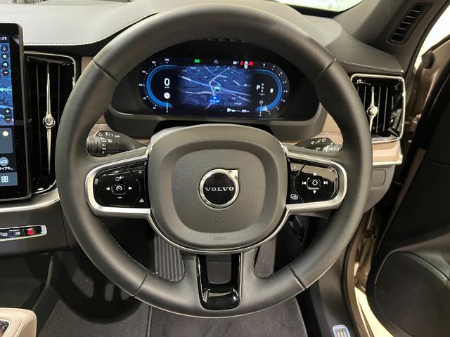 ＸＣ９０ ウルトラ　Ｂ５　ＡＷＤ　Ｂ＆Ｗ　Ｇｏｏｇｌｅマップ　本革シート　サンルーフ　試乗車（18枚目）