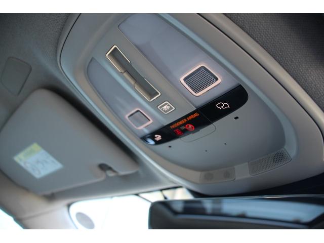 XC40 アルティメット B4 AWD 本革シート Googleナビ クルーズコントロール サンルーフ(32枚目)