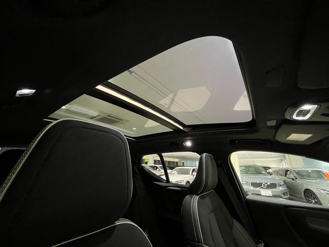 ＸＣ４０ Ｂ５　ＡＷＤ　Ｒデザイン　純正ＨＤＤナビ　サンルーフ　ｈａｒｍａｎ／ｋａｒｄｏｎ（12枚目）