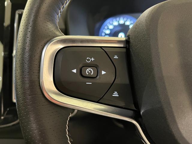 ＸＣ４０ Ｂ５　ＡＷＤ　Ｒデザイン　純正ＨＤＤナビ　サンルーフ　ｈａｒｍａｎ／ｋａｒｄｏｎ（16枚目）