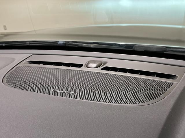 ＸＣ４０ Ｂ５　ＡＷＤ　Ｒデザイン　純正ＨＤＤナビ　サンルーフ　ｈａｒｍａｎ／ｋａｒｄｏｎ（27枚目）