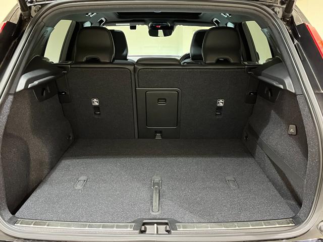 ＸＣ４０ Ｂ５　ＡＷＤ　Ｒデザイン　純正ＨＤＤナビ　サンルーフ　ｈａｒｍａｎ／ｋａｒｄｏｎ（32枚目）