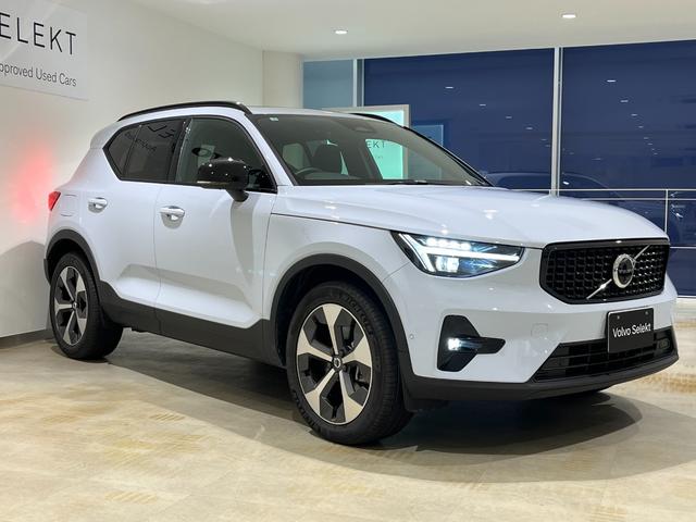 ＸＣ４０ ウルトラ　Ｂ４　ＡＷＤ　ダークエディション　Ｇｏｏｇｌｅナビ　　サンルーフ　ｈａｒｍａｎ／ｋａｒｄｏｎ　弊社代車（2枚目）