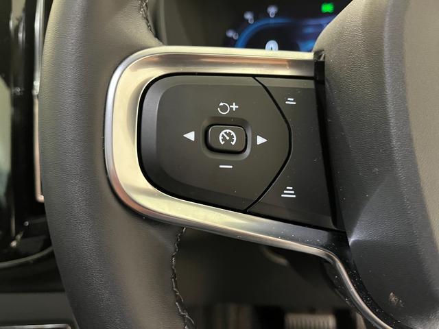 ＸＣ４０ ウルトラ　Ｂ４　ＡＷＤ　ダークエディション　Ｇｏｏｇｌｅナビ　　サンルーフ　ｈａｒｍａｎ／ｋａｒｄｏｎ　弊社代車（18枚目）