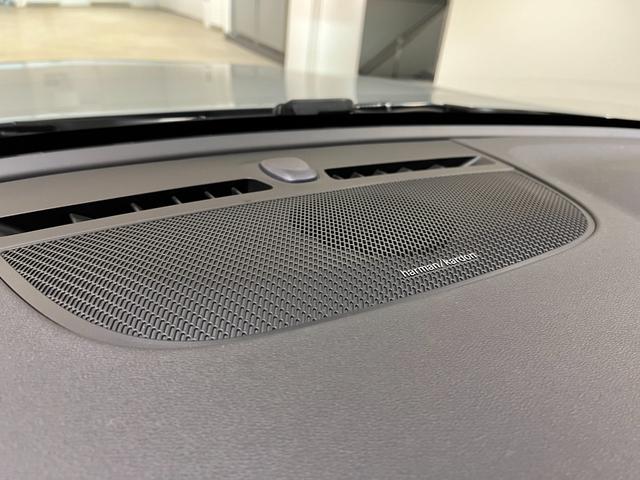 ＸＣ４０ ウルトラ　Ｂ４　ＡＷＤ　ダークエディション　試乗車　代車　ｈａｒｍａｎ／ｋａｒｄｏｎ　Ｇｏｏｇｌｅナビ　ＥＴＣ（16枚目）