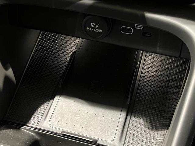 ＸＣ４０ ウルトラ　Ｂ４　ＡＷＤ　ダークエディション　試乗車　代車　ｈａｒｍａｎ／ｋａｒｄｏｎ　Ｇｏｏｇｌｅナビ　ＥＴＣ（17枚目）