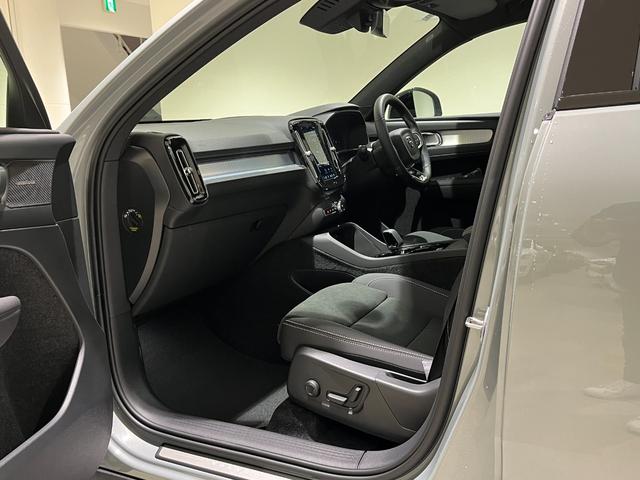 ＸＣ４０ ウルトラ　Ｂ４　ＡＷＤ　ダークエディション　試乗車　代車　ｈａｒｍａｎ／ｋａｒｄｏｎ　Ｇｏｏｇｌｅナビ　ＥＴＣ（26枚目）