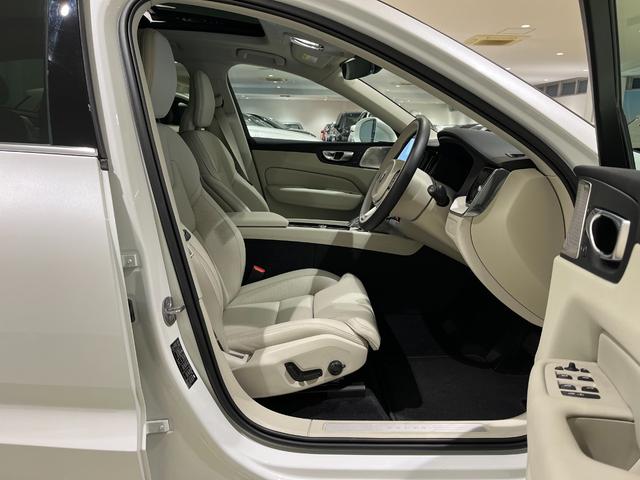 ＸＣ６０ ウルトラ　Ｂ５　ＡＷＤ　Ｇｏｏｇｌｅナビ　３６０度カメラ　本革シート　Ｂ＆Ｗ　ＥＴＣ　サンルーフ付き　試乗車（15枚目）