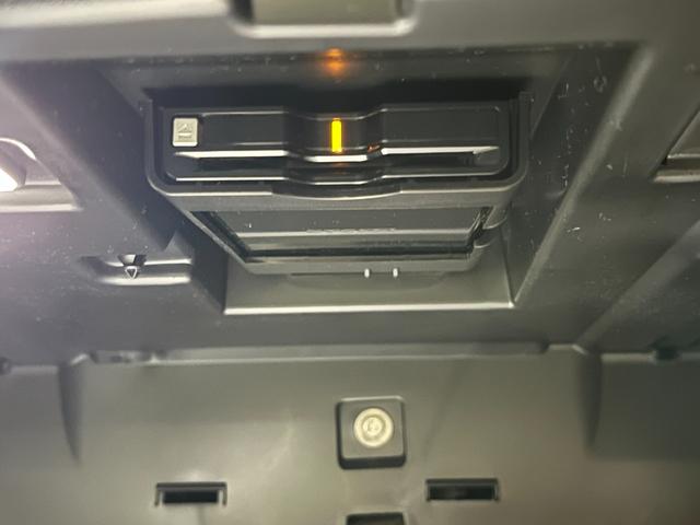 ＸＣ６０ ウルトラ　Ｂ５　ＡＷＤ　Ｇｏｏｇｌｅナビ　３６０度カメラ　本革シート　Ｂ＆Ｗ　ＥＴＣ　サンルーフ付き　試乗車（27枚目）