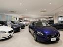 V40からXC90まで様々な車種の認定中古車を常時約30台取り揃えております。