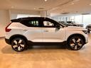 ＸＣ４０リチャージ リチャージ　アルティメットシングルモーター　パノラマサンルーフ　Ｒｅｃｈａｒｇｅ　モデル　インテリセーフ　Ｇｏｏｇｌｅカー　バックカメラ　アラウンドビューモニター　ＥＴＣ　急速充電対応　パワーバックドア　シートヒーター（2枚目）