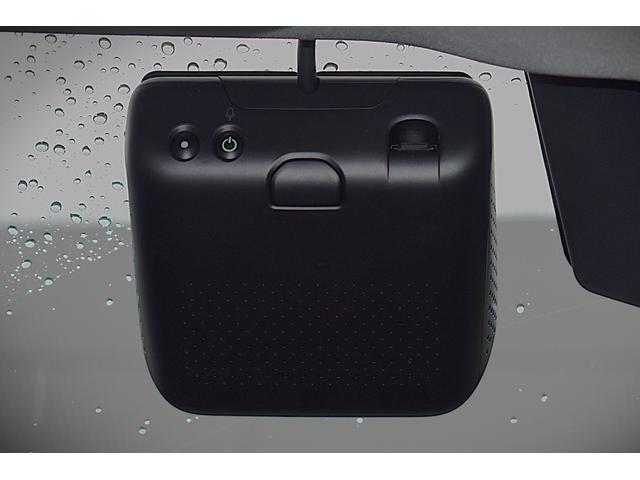 ディフェンダー ９０Ｓ　Ｐ３００　ワンオーナー９０ＳＥ　１２ウエイ電動メモリーヒーター付フロントシート　マトリックスＬＥＤヘッドランプ　コールドクライメートコンビニエンスパック　ホワイトコントラストルーフ　フィックスドサイドステップ（28枚目）