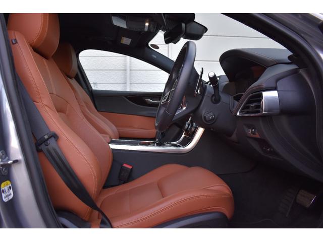 ＸＥ ＸＥ　Ｒ－ダイナミックＳＥ　Ｐ２５０　ＸＥ　Ｒ－ダイナミックＳＥ　Ｐ２５０（５名）弊社デモカー　レッドブレーキキャリパー１２ウェイ電動フロントシート（ヒーター運転席メモリ付）１９インチダイアモンドカットＡＷ　ワイヤレスデバイスチャージング（7枚目）