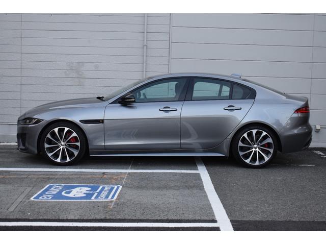 ＸＥ ＸＥ　Ｒ－ダイナミックＳＥ　Ｐ２５０　ＸＥ　Ｒ－ダイナミックＳＥ　Ｐ２５０（５名）弊社デモカー　レッドブレーキキャリパー１２ウェイ電動フロントシート（ヒーター運転席メモリ付）１９インチダイアモンドカットＡＷ　ワイヤレスデバイスチャージング（11枚目）