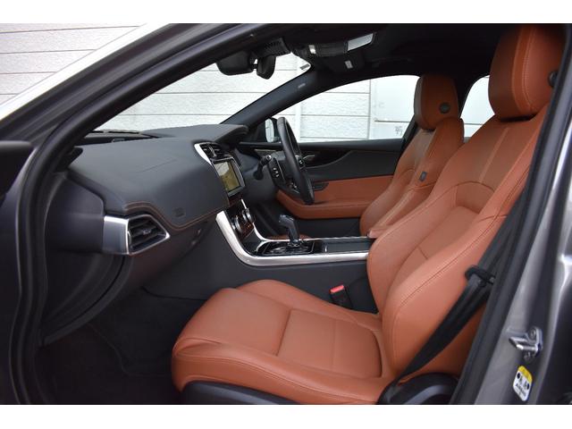 ＸＥ ＸＥ　Ｒ－ダイナミックＳＥ　Ｐ２５０　ＸＥ　Ｒ－ダイナミックＳＥ　Ｐ２５０（５名）弊社デモカー　レッドブレーキキャリパー１２ウェイ電動フロントシート（ヒーター運転席メモリ付）１９インチダイアモンドカットＡＷ　ワイヤレスデバイスチャージング（15枚目）