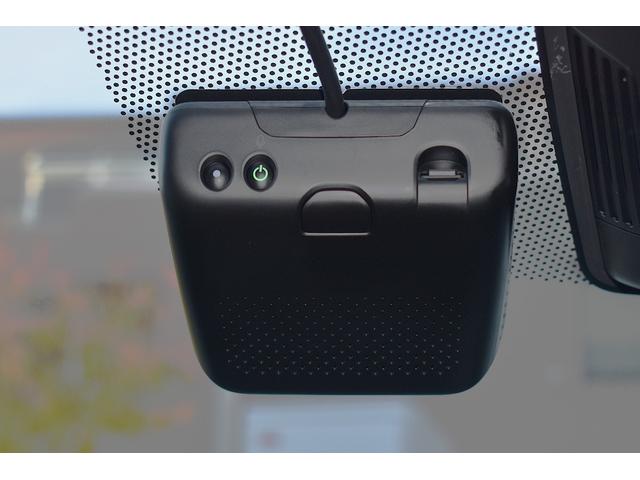 ＸＥ ＸＥ　Ｒ－ダイナミックＳＥ　Ｐ２５０　ＸＥ　Ｒ－ダイナミックＳＥ　Ｐ２５０（５名）弊社デモカー　レッドブレーキキャリパー１２ウェイ電動フロントシート（ヒーター運転席メモリ付）１９インチダイアモンドカットＡＷ　ワイヤレスデバイスチャージング（31枚目）