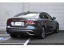 ＸＥ　Ｒ－ダイナミックＳＥ　Ｐ２５０　ＸＥ　Ｒ－ダイナミックＳＥ　Ｐ２５０（５名）弊社デモカー　レッドブレーキキャリパー１２ウェイ電動フロントシート（ヒーター運転席メモリ付）１９インチダイアモンドカットＡＷ　ワイヤレスデバイスチャージング（10枚目）