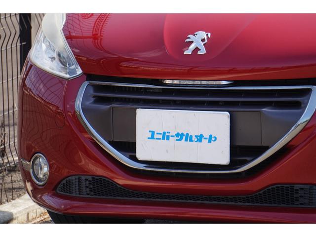 ２０８ ＧＴ　走行４．５万ｋｍ　６速ＭＴ　ＴＶ　ナビ　ＥＴＣ　半革　サンルーフ　記録簿　評価４点（32枚目）