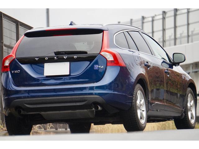 V60 オーシャンレース・エディション 走行4.2万km TV ナビ ETC 白革 ドラレコ 禁煙 記録簿 評価4点(7枚目)