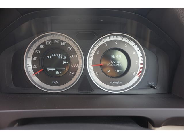 Ｖ６０ オーシャンレース・エディション　走行５．６万ｋｍ　ＴＶ　ナビ　ＥＴＣ　Ｂカメラ　革　ドラレコ　禁煙　記録簿　評価４点（16枚目）