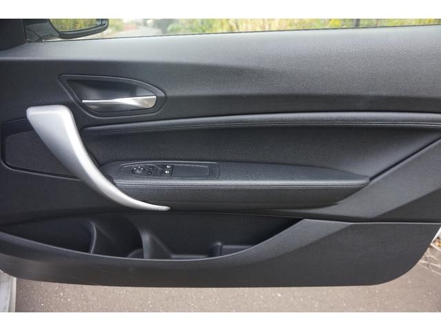 ２シリーズ Ｍ２３５ｉクーペ　６ＭＴ　検９／１１　走行５．７万ｋｍ　ナビ　ＥＴＣ　Ｂカメラ　黒革　ドラレコ　禁煙　記録簿　評価４．５点（26枚目）