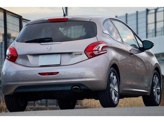 ２０８ 　走行６．５万ｋｍ　５速ＭＴ　ＥＴＣ　禁煙　記録簿　評価４点（7枚目）