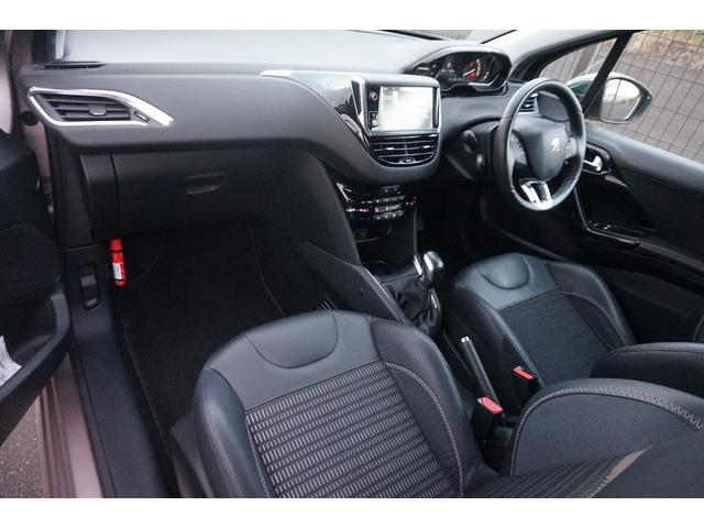 ２０８ 　走行６．５万ｋｍ　５速ＭＴ　ＥＴＣ　禁煙　記録簿　評価４点（17枚目）