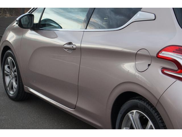 ２０８ 　走行６．５万ｋｍ　５速ＭＴ　ＥＴＣ　禁煙　記録簿　評価４点（30枚目）