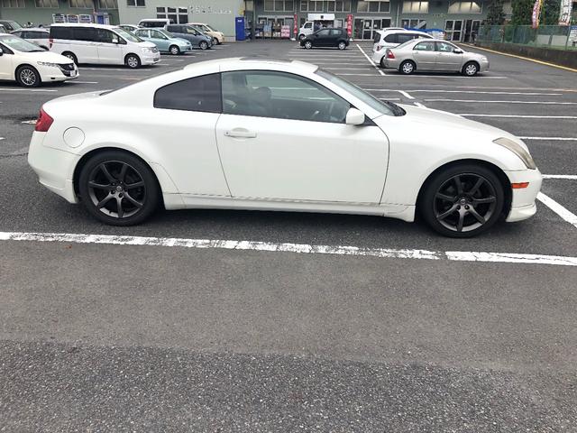 350GT プレミアム BOSEサウンド ハーフレザーシート(5枚目)