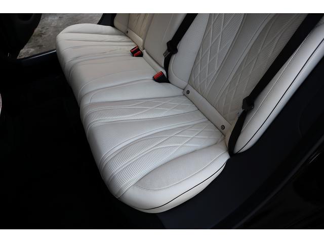 S63 AMGロング AMGダイナミックPKG 右H正規D車 パノラマSR ポーセレン革 全席シートヒーター&ベンチレーター Burmester 全周カメラ&ナイトビュー HUD RSP 赤キャリパー&専用20インチAW 社外トランクスポイラー(26枚目)