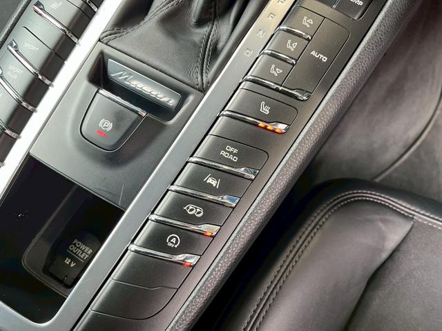 PORSCHE MACAN MACAN GTS