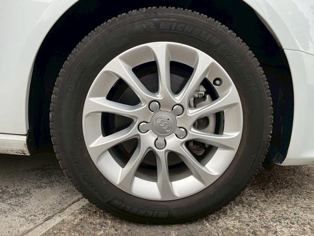 Ａ３ スポーツバック１．４ＴＦＳＩ　正規Ｄ車　黒インテリア　ＭＭＩナビゲーション　地デジ　Ｂカメラ＆パーキングエイド　コンビニエンスＰＫＧ　アドバンスドキー　バイキセノンＨＬ　ＡＣＣ　純正１６ＡＷ　禁煙（29枚目）