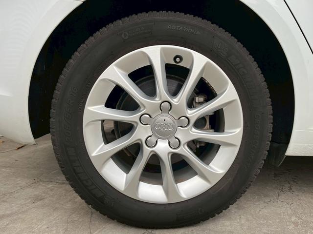 Ａ３ スポーツバック１．４ＴＦＳＩ　正規Ｄ車　黒インテリア　ＭＭＩナビゲーション　地デジ　Ｂカメラ＆パーキングエイド　コンビニエンスＰＫＧ　アドバンスドキー　バイキセノンＨＬ　ＡＣＣ　純正１６ＡＷ　禁煙（30枚目）