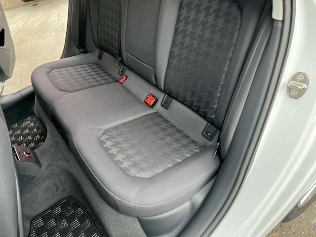 Ａ３ スポーツバック１．４ＴＦＳＩ　正規Ｄ車　黒インテリア　ＭＭＩナビゲーション　地デジ　Ｂカメラ＆パーキングエイド　コンビニエンスＰＫＧ　アドバンスドキー　バイキセノンＨＬ　ＡＣＣ　純正１６ＡＷ　禁煙（36枚目）