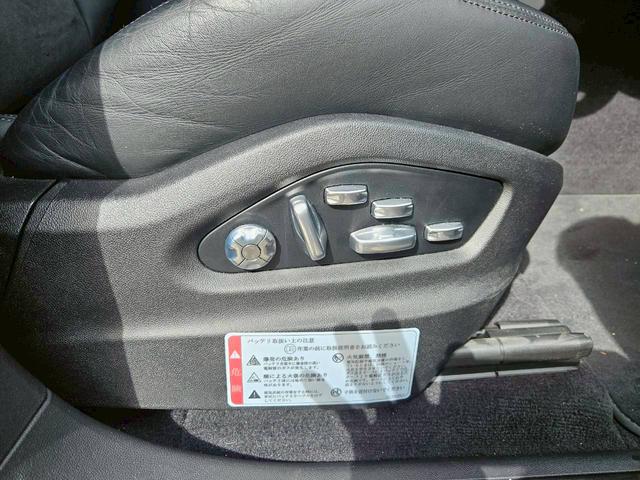 カイエンクーペ カイエンＧＴＳ　クーペ　Ｖ８ツインターボ　右Ｈ正規Ｄ　スポクロ　パノラマＲ　カーボンインテリア　黒半革　シートヒーター　ＰＣＭナビ地デジ　全周Ｃ　ＡＣＣ＆ＬＣＡ　ＬＥＤマトリＨＬ　ＰＡＳＭ　スポエグ　赤キャリパー　純正２２ＡＷ　禁煙　１オーナー（23枚目）